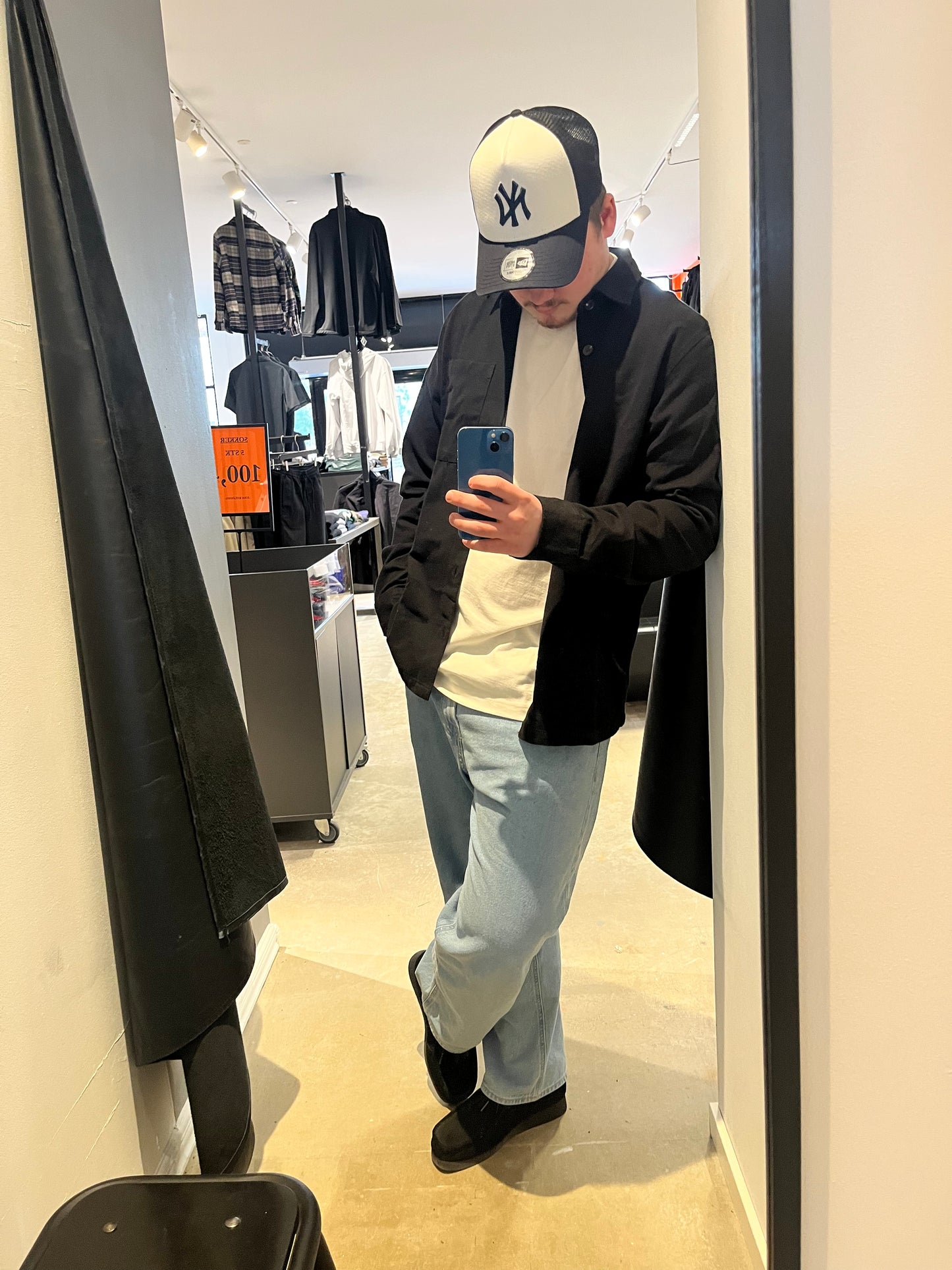 New Era Trucker Cap - Navy/White