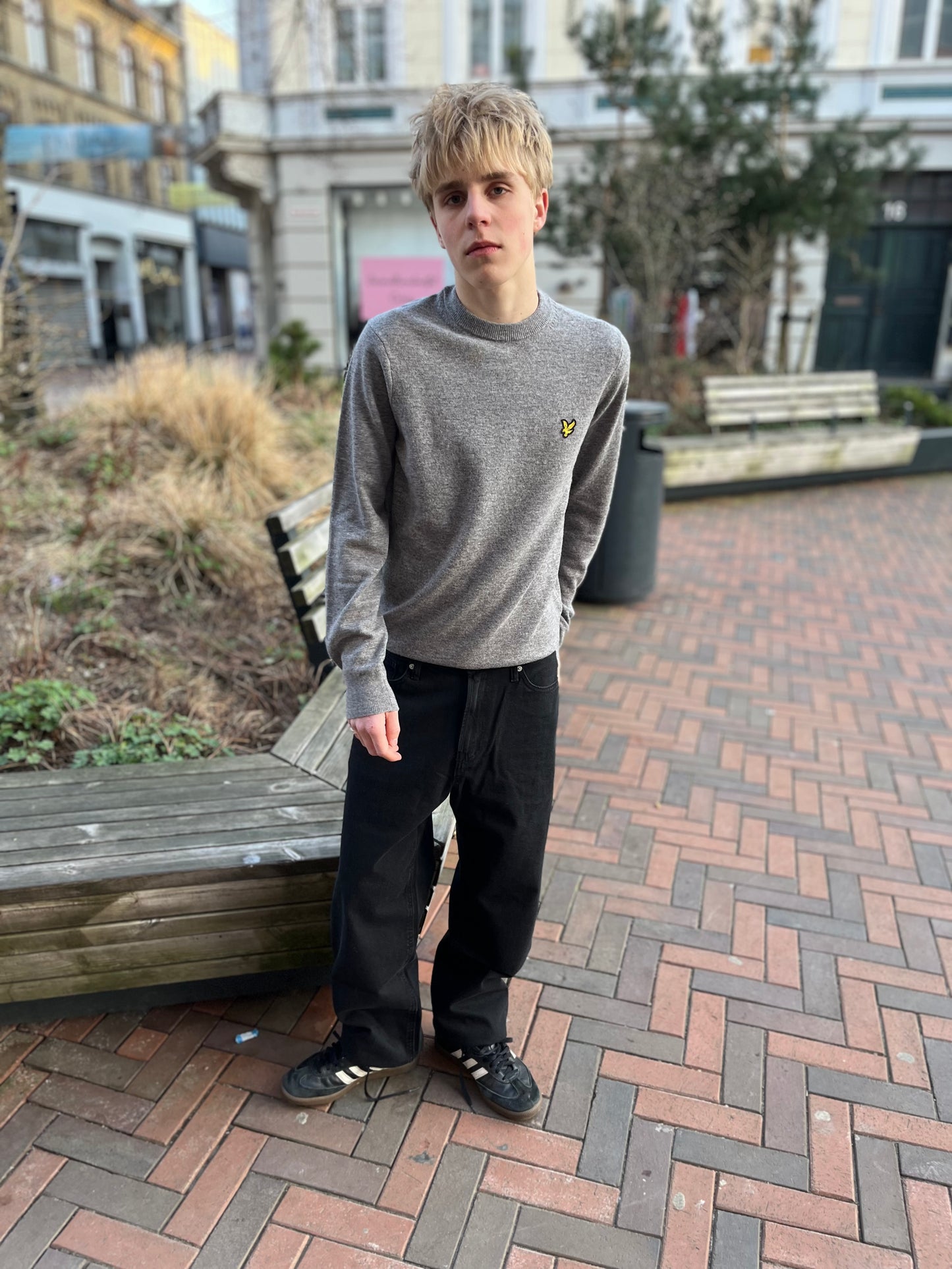 Lambswool Blend Crew Neck