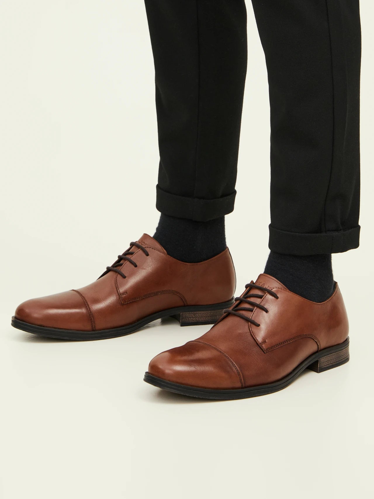 Raymond Leather